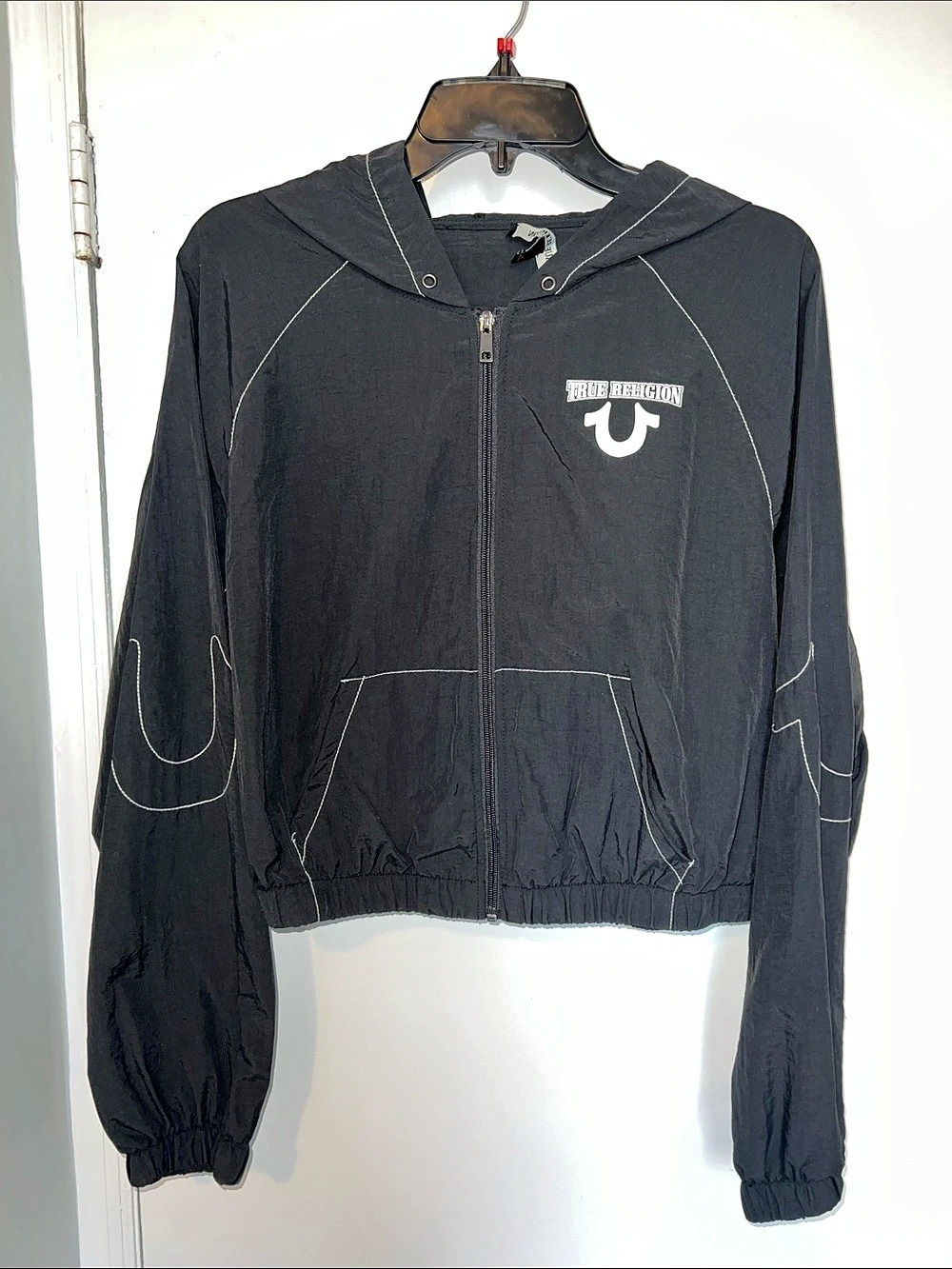 True Religion Cropped Lightweight Hooded Jacket in Blacked